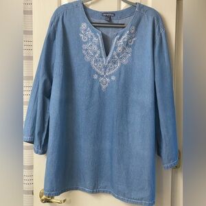 Club ‘Z’ Denim Embroidered V-Neck Blue Denim Tunic Top  Size 3X